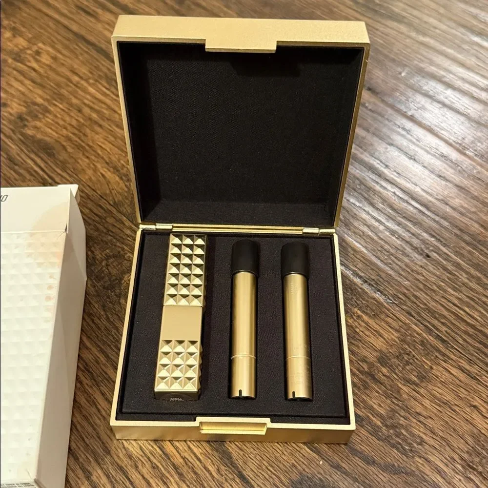 Valentino box has